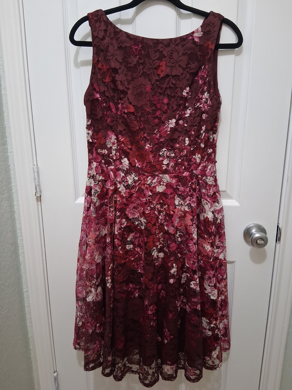 Women's Floral Lace Fit-and-Flare Dress - Burgundy Pink